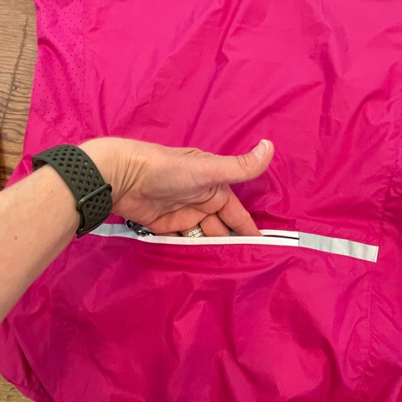 The North Face lightweight shell jacket - Picture 6 of 15